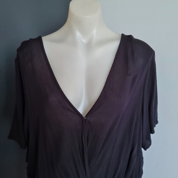 Women's size S =16 'CITY CHIC' Gorgeous black crepe viscose blouse top- EUC - Picture 2 of 7